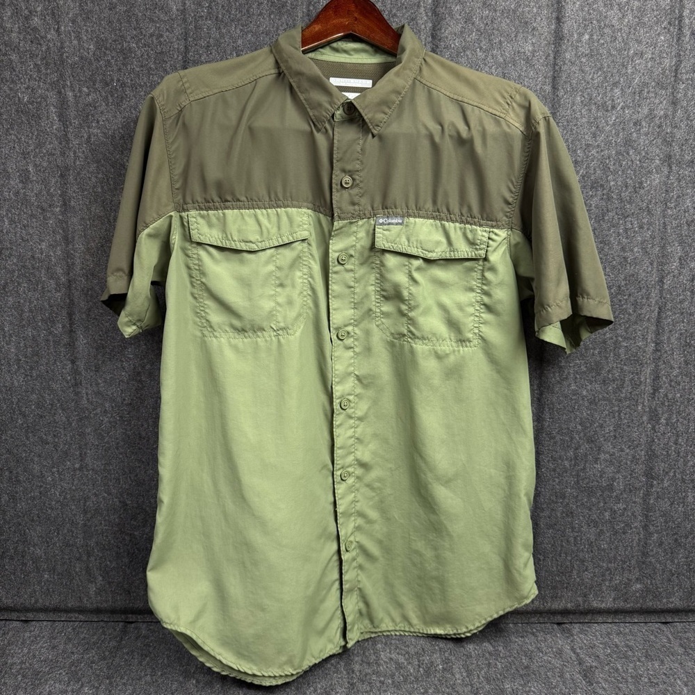 Columbia Men's Green Button-Up Shirt